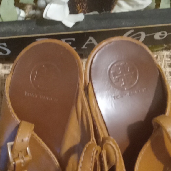 AUTHENTIC TORY BURCH SZ8 - Picture 4 of 7